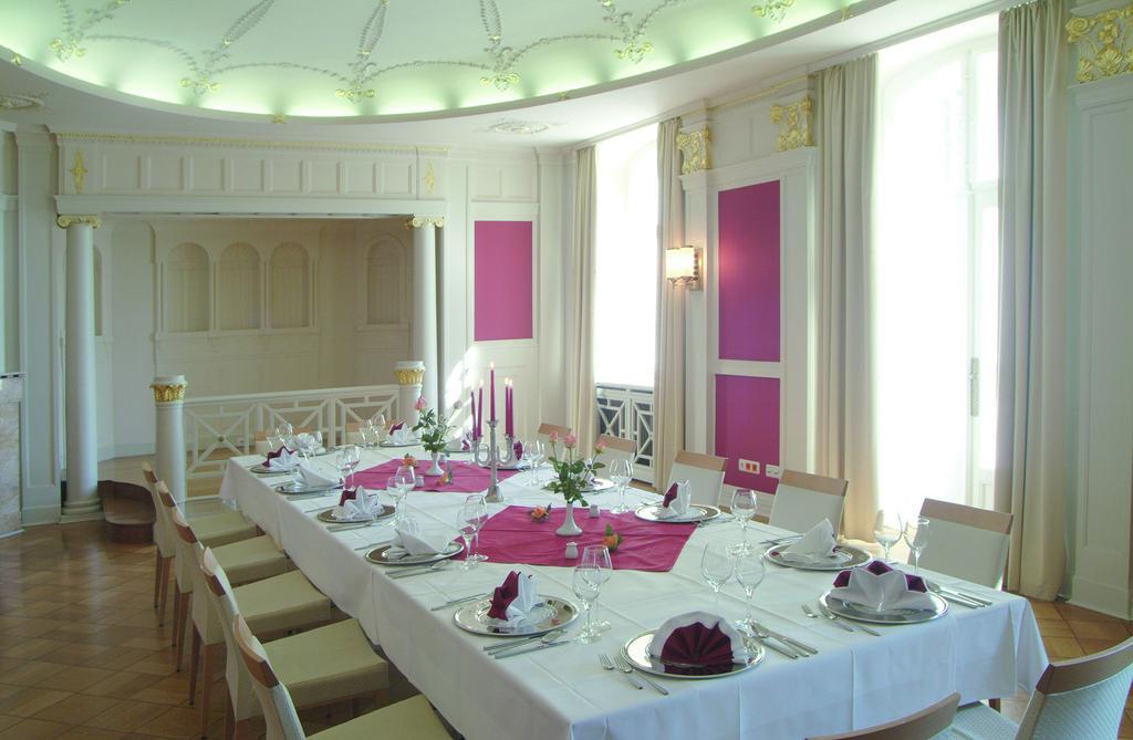 Neukirchen-Pleiße Hotel Schloss Schweinsburg מתקנים תמונה
